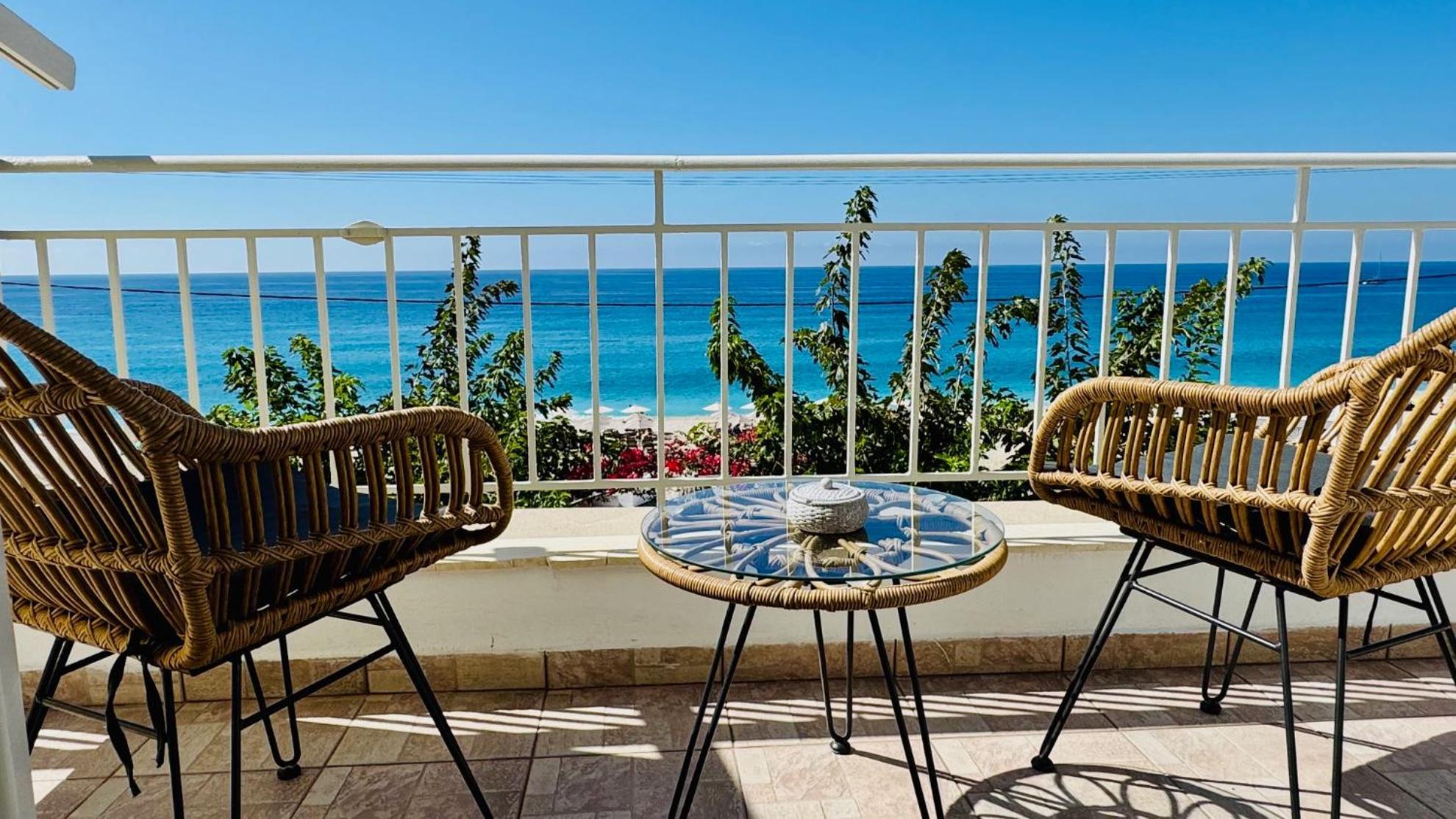 Monato Luxury Apartments Айос-Никитас Экстерьер фото